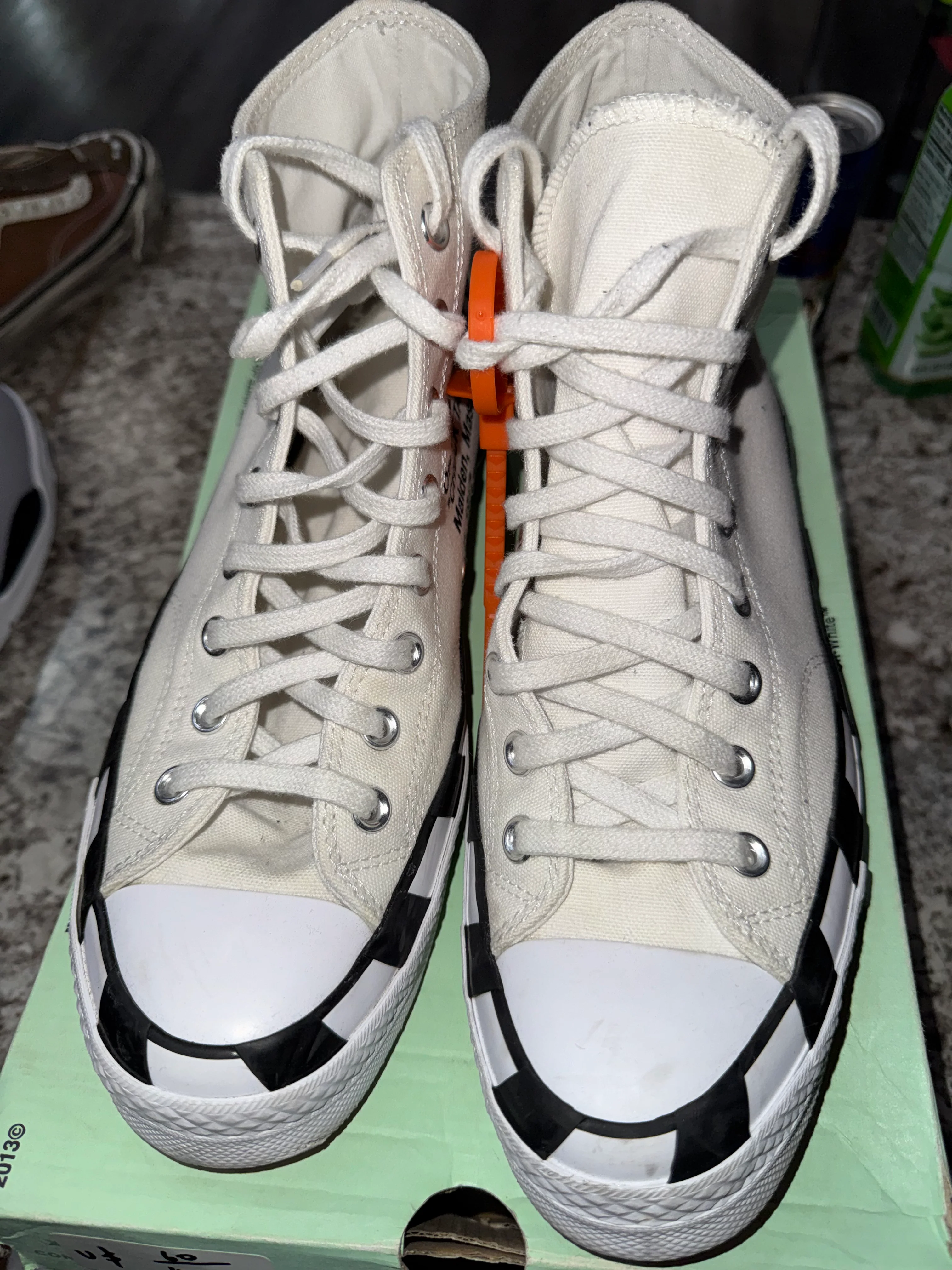 Converse Chuck Taylor All Star 70 Hi Off-White