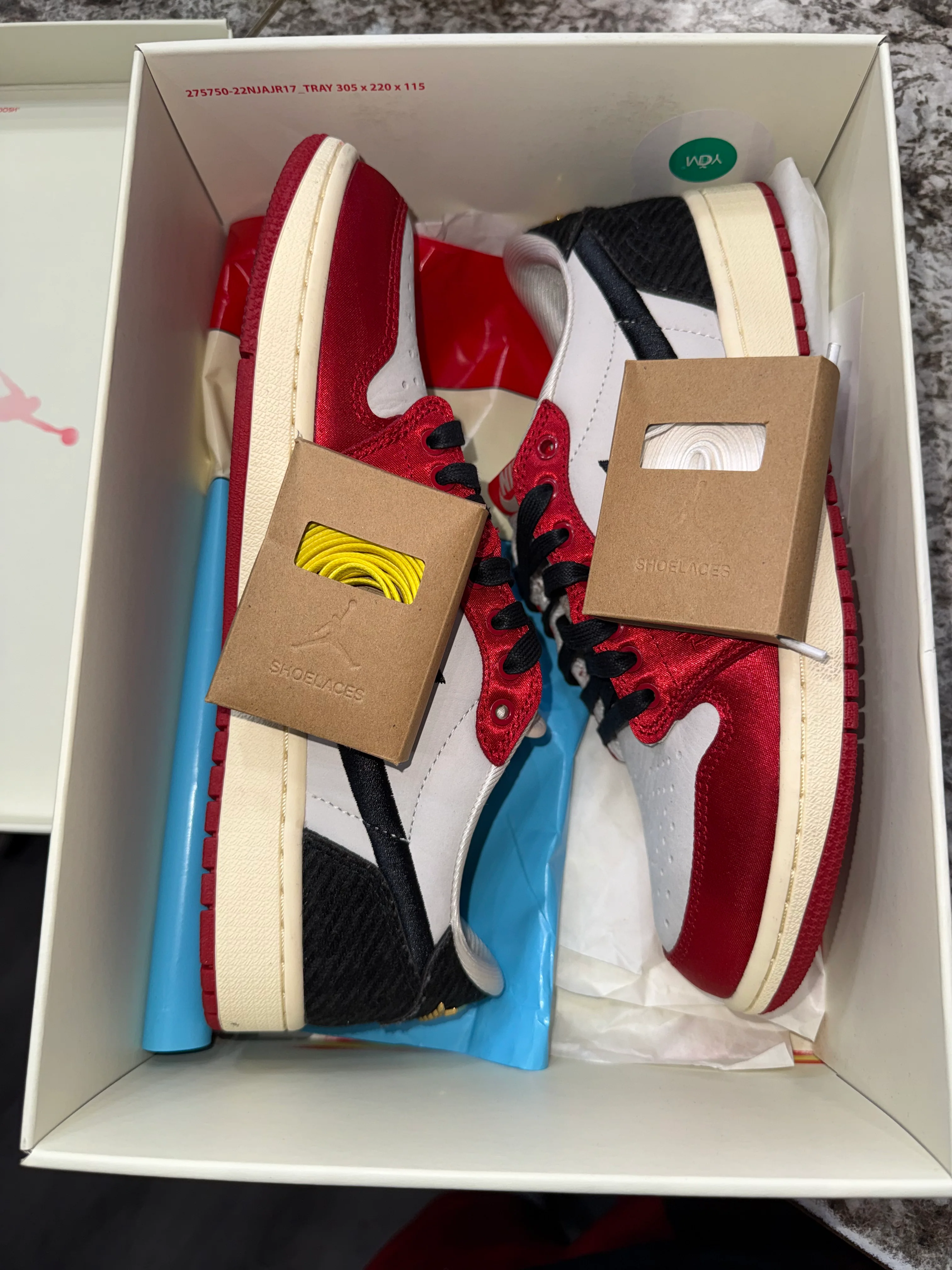 Jordan 1 Retro Low OG Trophy Room Rookie Card Away - Image 5