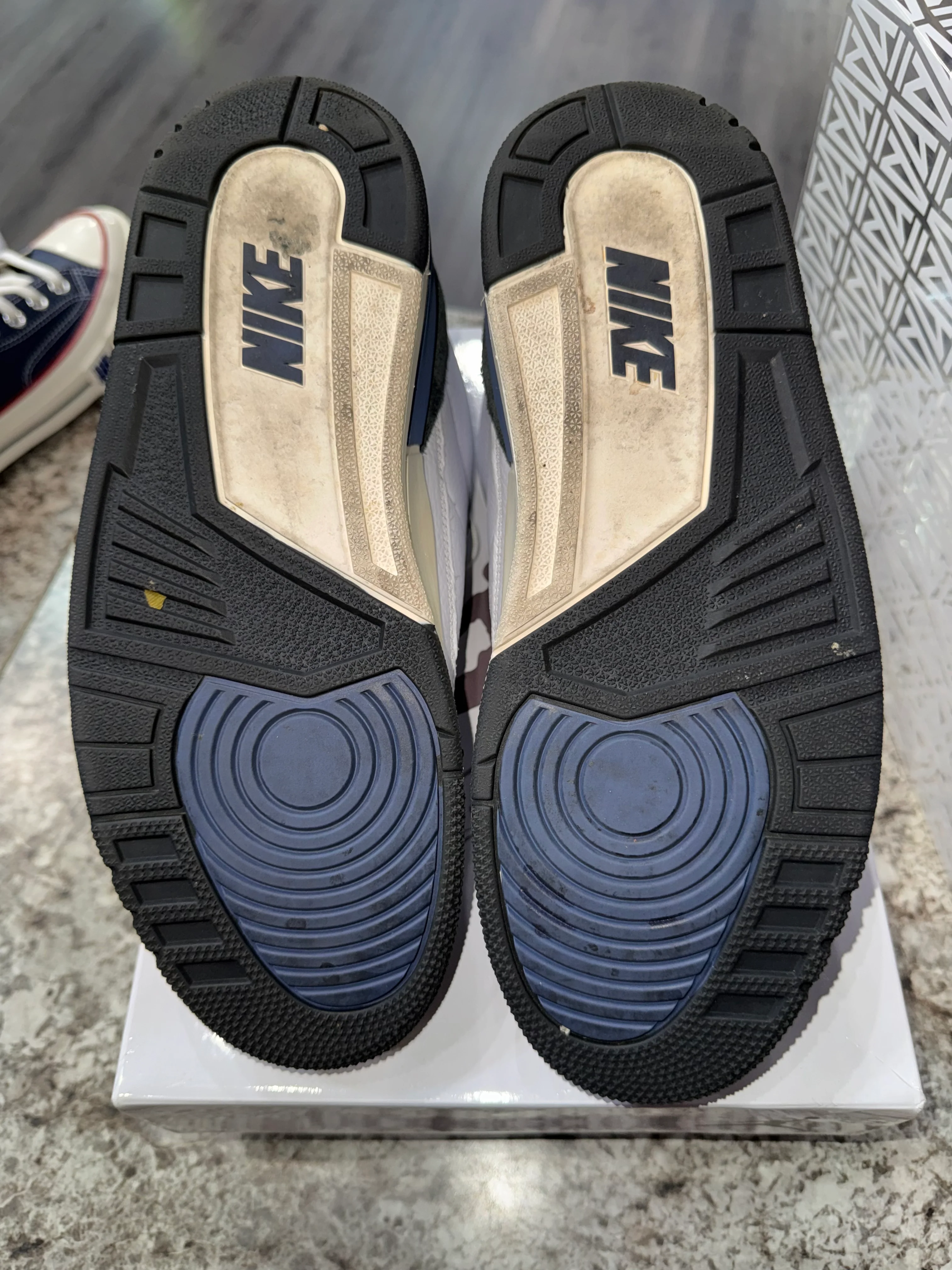 Jordan 3 Retro OG SP A Ma Maniére Diffused Blue Diffused Blue - Image 3