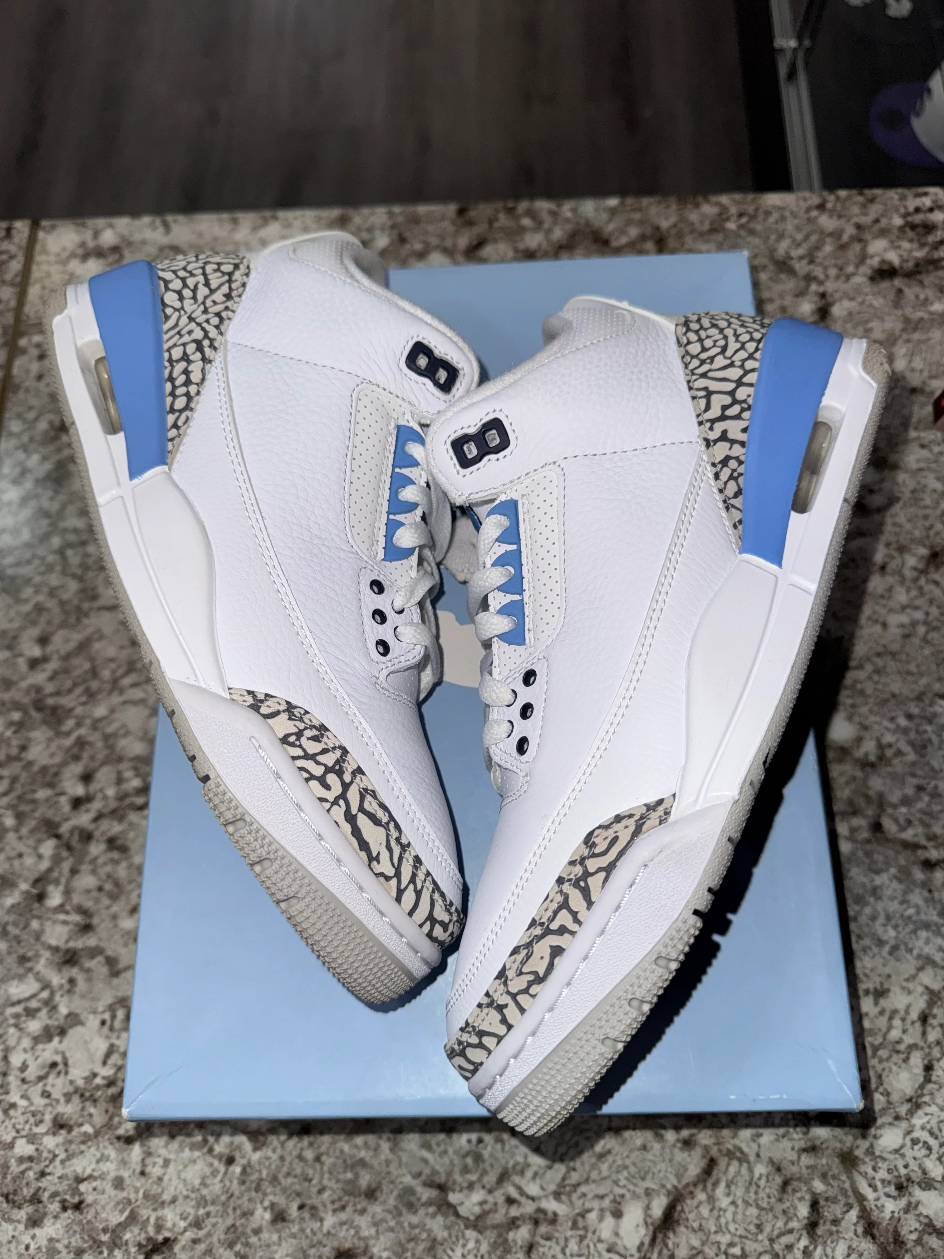Jordan 3 Retro UNC (2020) - Image 2