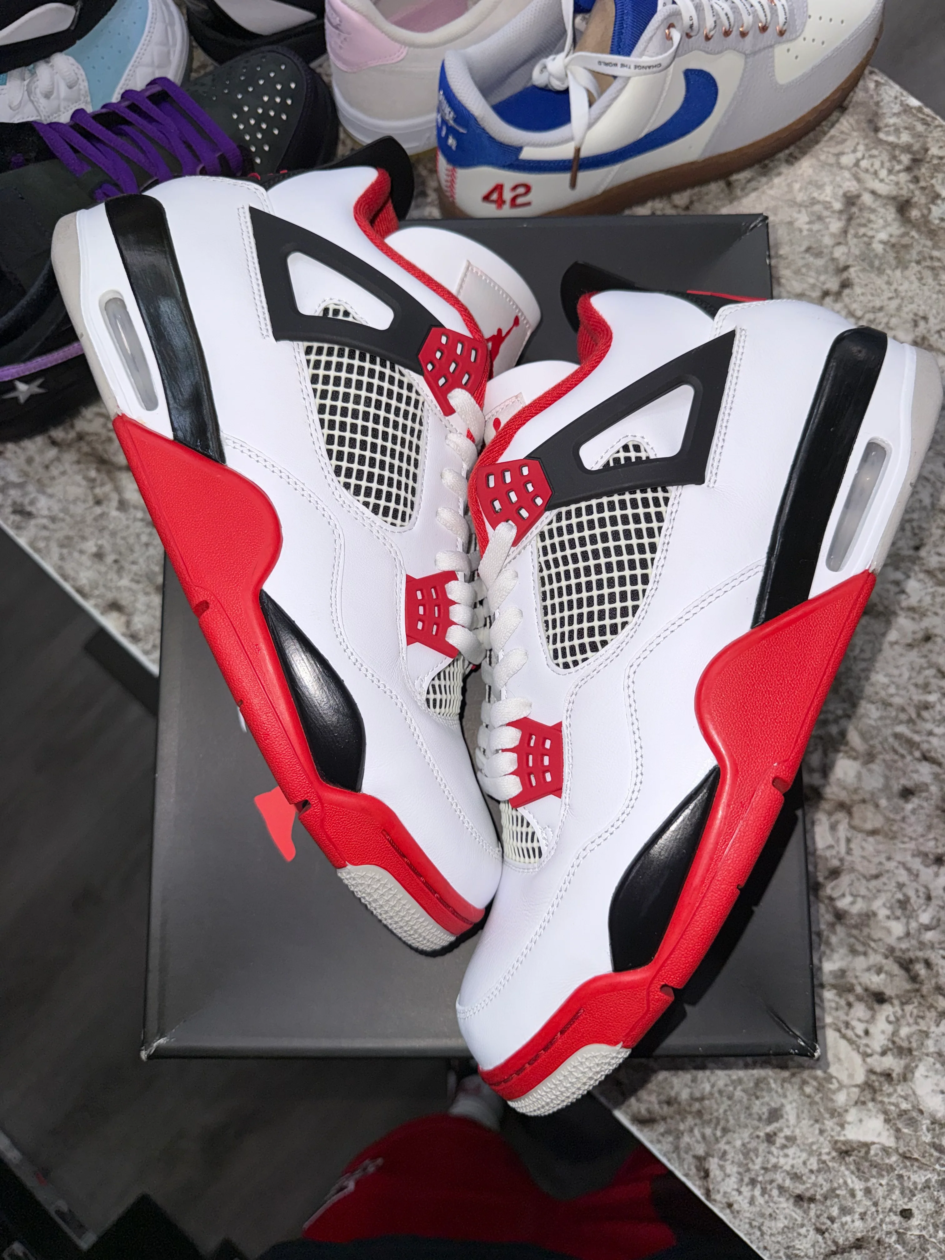 Jordan 4 Retro Fire Red (2020) - Image 2