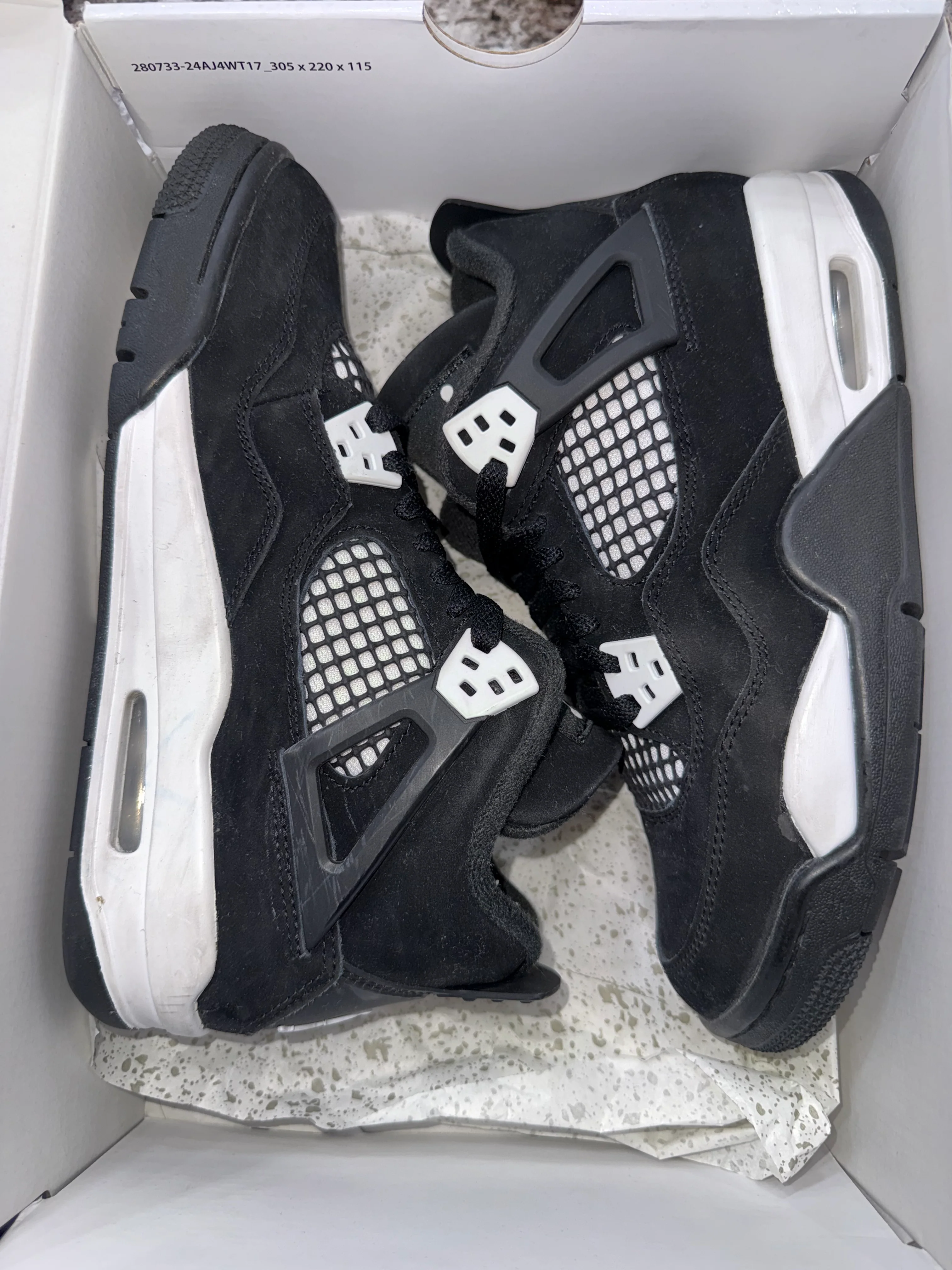 Jordan 4 Retro White Thunder - Image 5