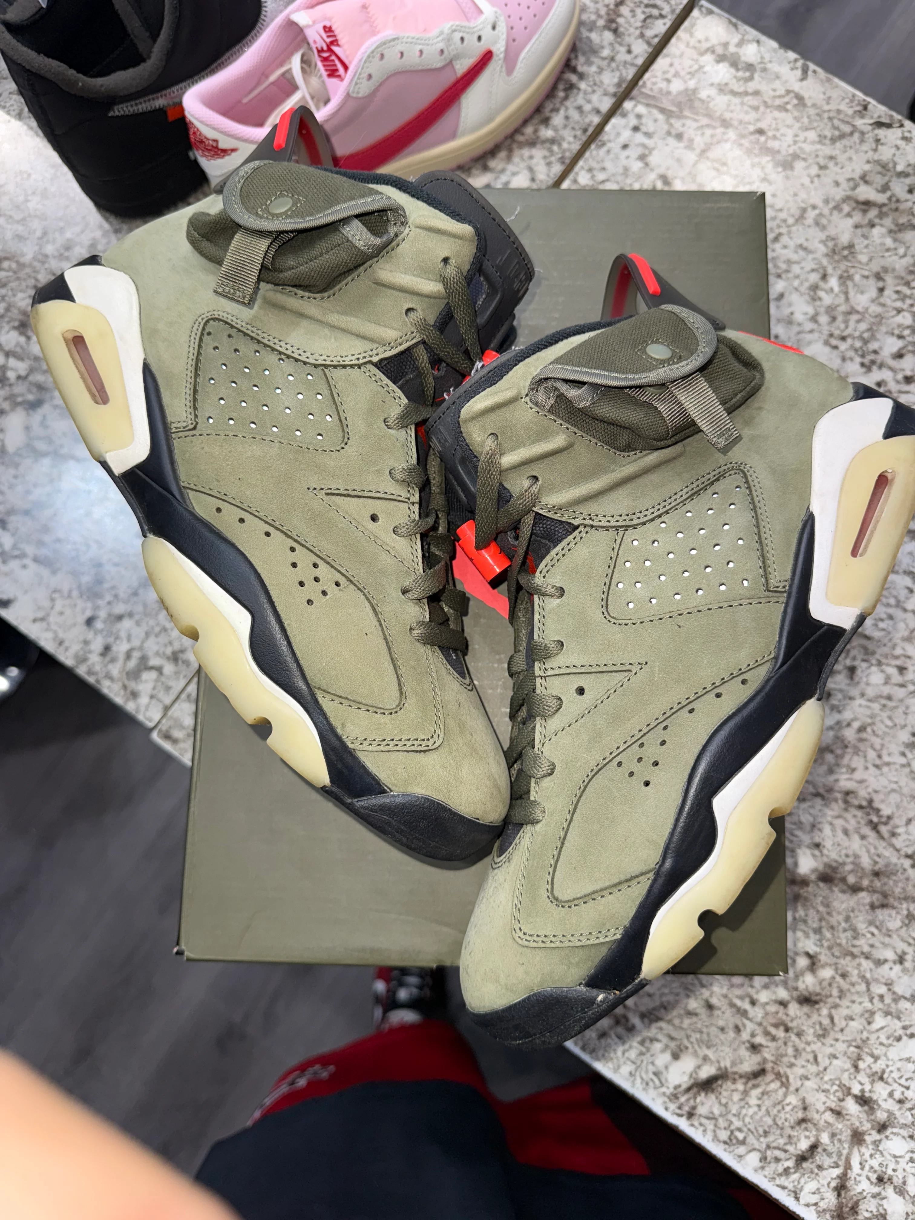 Jordan 6 Retro Travis Scott - Image 2