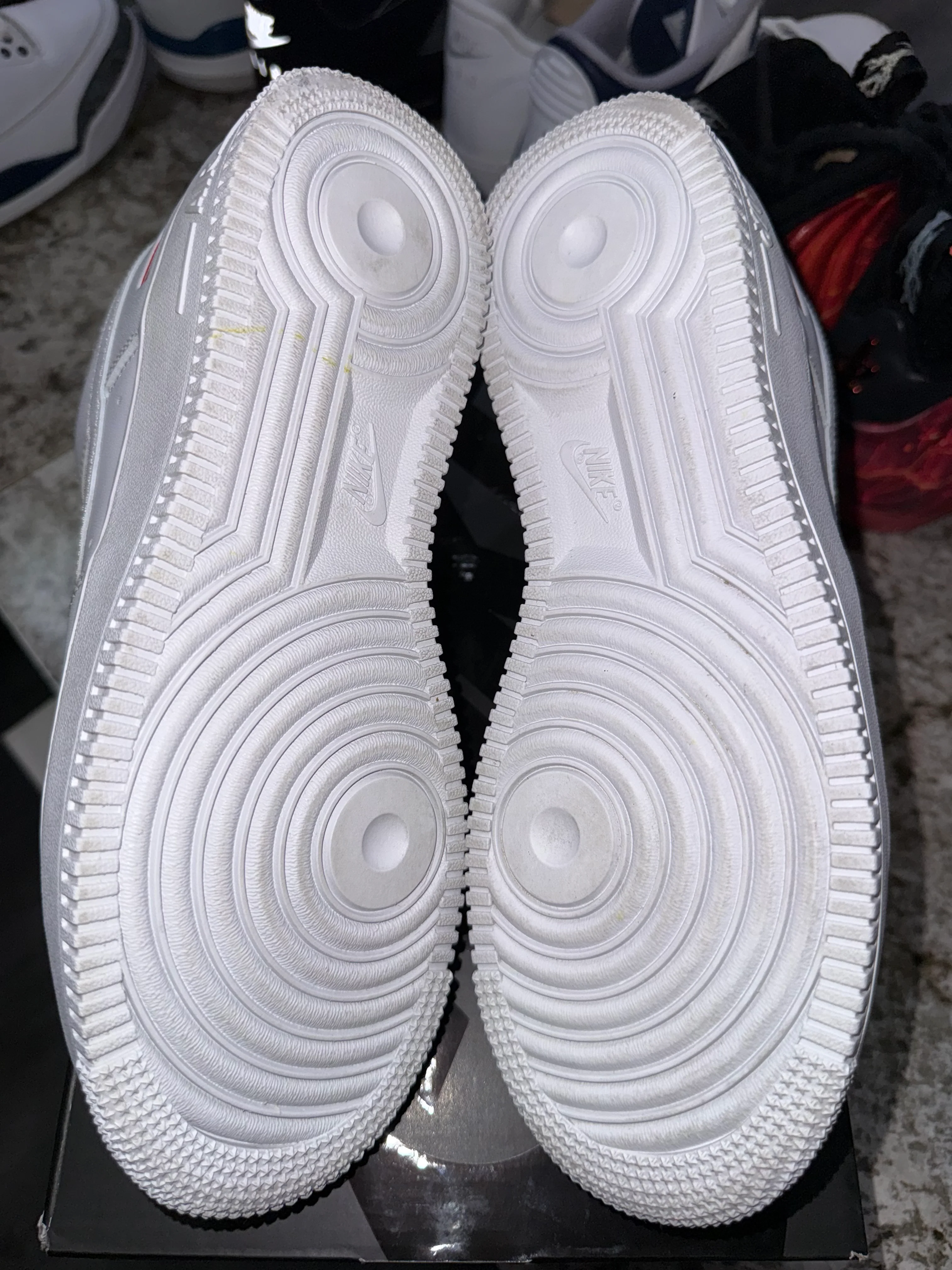 Nike Air Force 1 Low Supreme White - Image 4