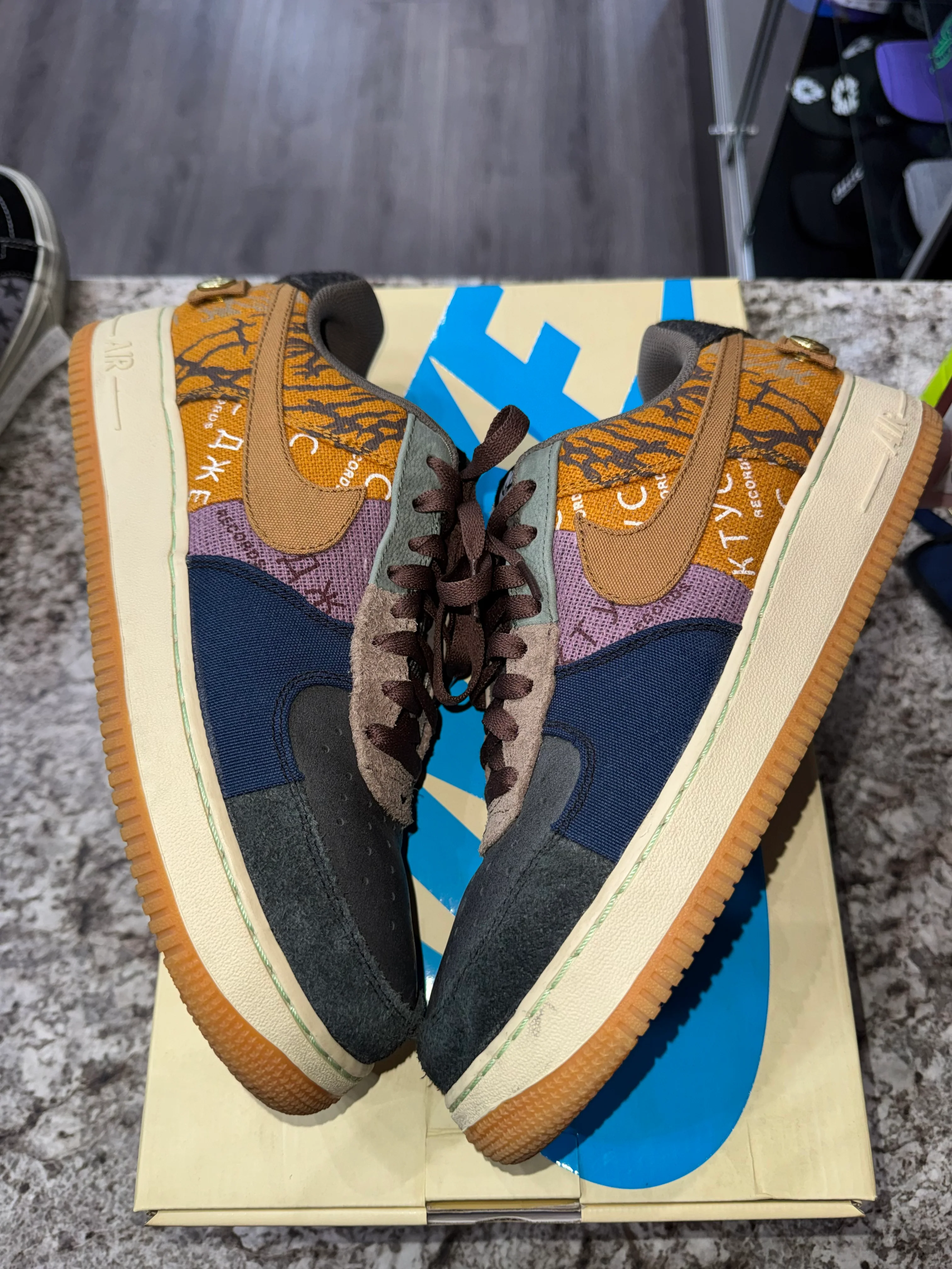 Nike Air Force 1 Low Travis Scott Cactus Jack - Image 4