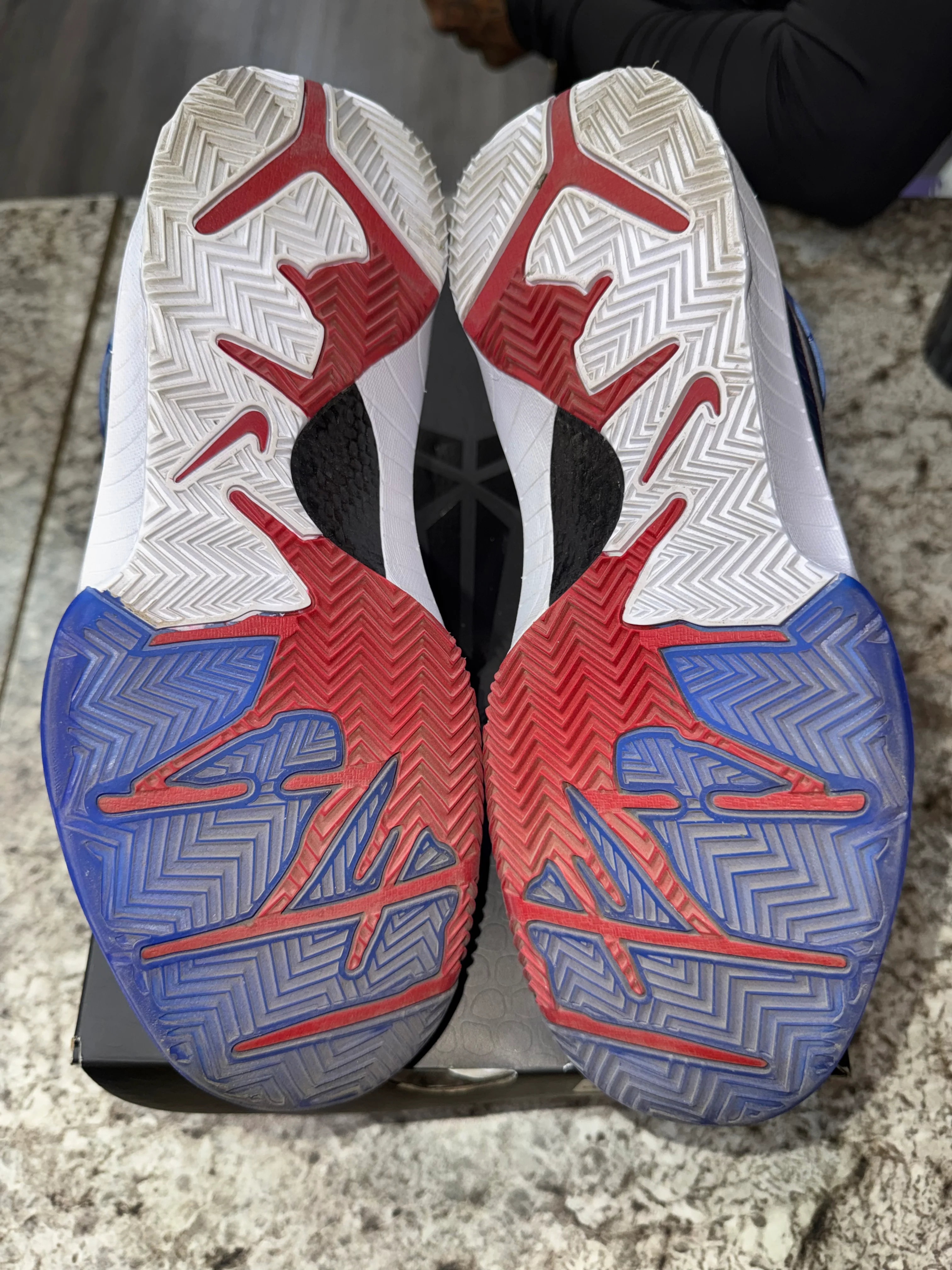 Nike Kobe 4 Protro Philly (2024) - Image 5